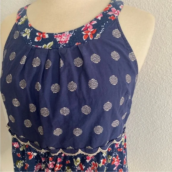 ❤️$10 Ric Rac top - Picture 5 of 7